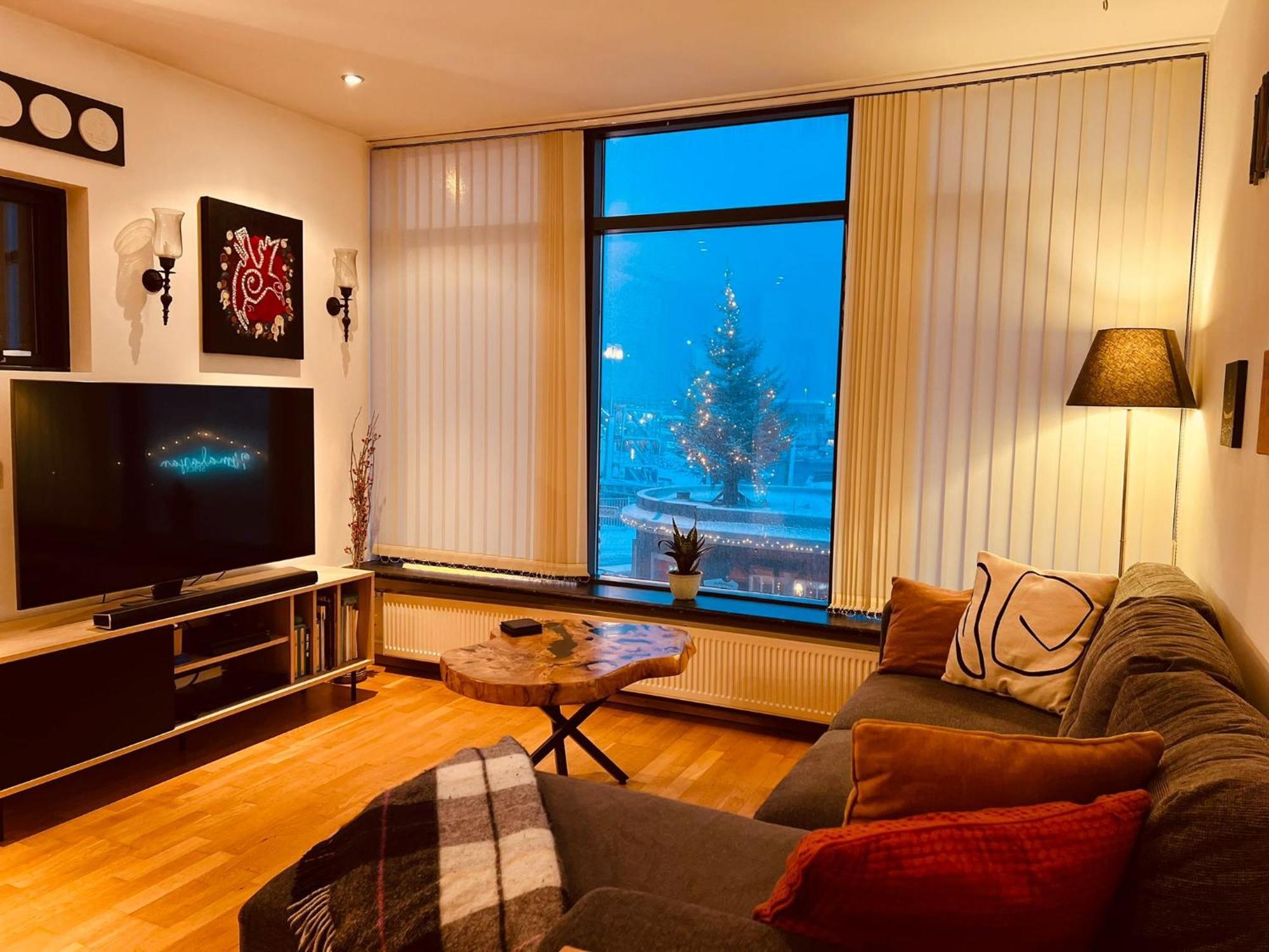 Aurora Harbour Apartment